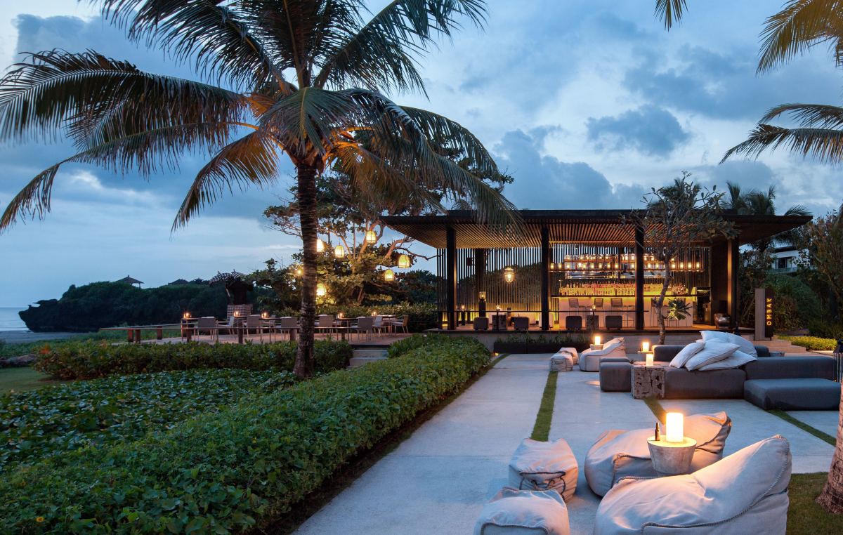 7 - Ombak Bar  and Grill